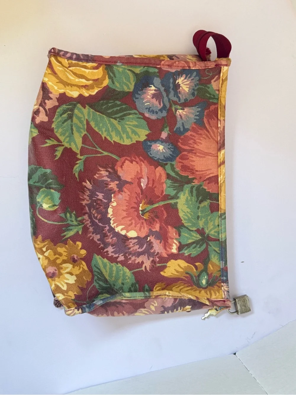Vintage America Tourist Floral Canvas Cosmetic Pouch in Brown and Green